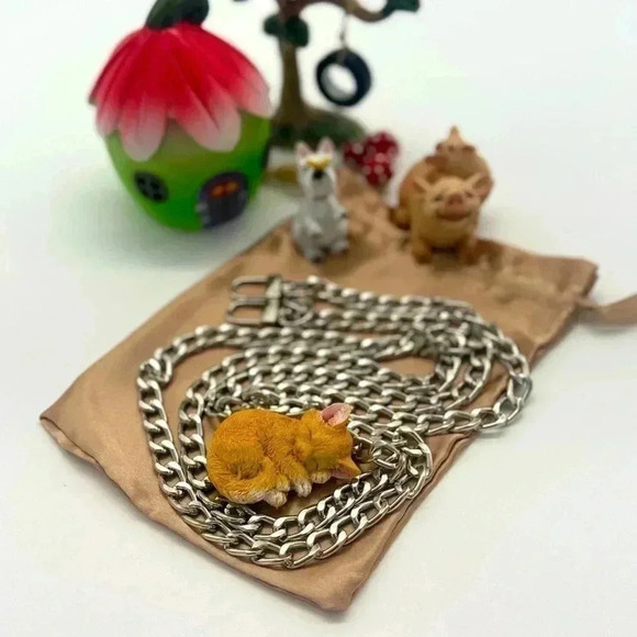 NEW Silver Chain for Wallets about 47” inches long
Non Branded - Picture 1 of 3